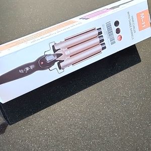 Three Barrel Curling Iron